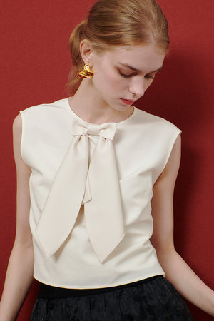 アルアバイル/allurevilleの【Loulou Willoughby】サテンリボンブラウス(110400/110401)