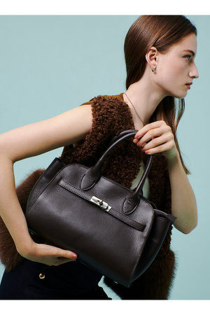 アルアバイル/allurevilleのフロント尾錠トートバッグ(120200/120201)