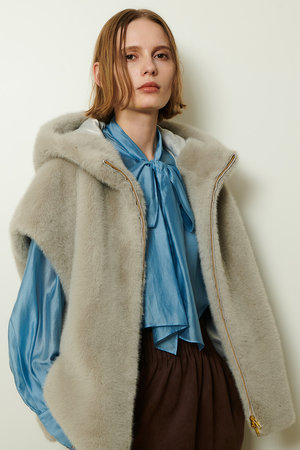 アルアバイル/allurevilleのフェイクミンクファーフーディーBO(110800/110801)