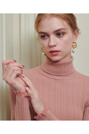 アルアバイル/allurevilleの【Loulou Willoughby】ハーフチューブラータートルプルオーバー(110300/110301)