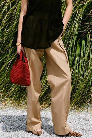 アルアバイル/allurevilleのオーガニックギャバカーゴパンツ(110600/110605)