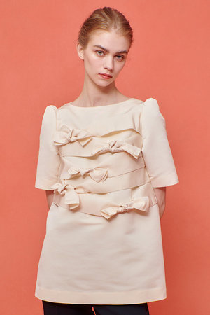 アルアバイル/allurevilleの【Loulou Willoughby】ランダムリボンタフタブラウス(110400/110402)