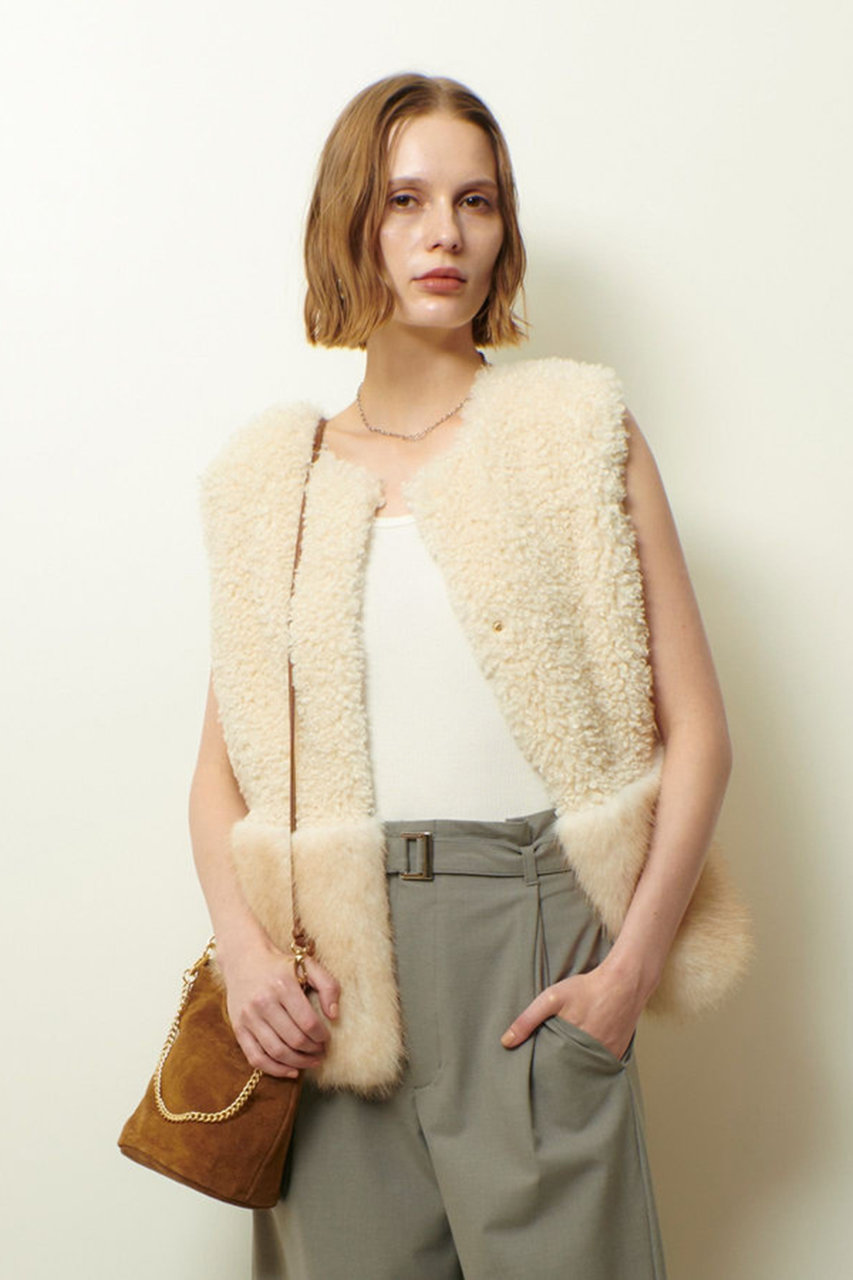 【美品】allureville lleアイボリー ボアジャケット allureville(アルアバイル)｜フェイクボアコンビニットジレ/アイボリー