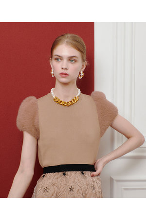 アルアバイル/allurevilleの【Loulou Willoughby】WEB限定フェザースリーブプルオーバー(110300/110301)