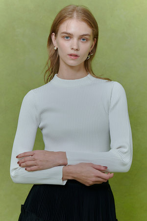 アルアバイル/allurevilleの【予約販売】【LOULOU WILLOUGHBY】ホルターバックＶプルオーバー(110300/110301)