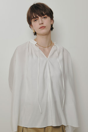 アルアバイル/allurevilleの【予約販売】ギャザーボリュームスタンドブラウス(110400/110403)