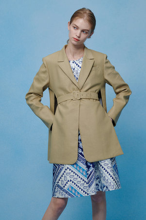 アルアバイル/allurevilleの【予約販売】【LOULOU WILLOUGHBY】NALYA リネンストレッチベルトジャケット(110800/110801)