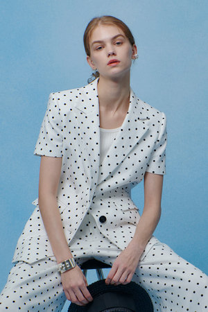 アルアバイル/allurevilleの【予約販売】【LOULOU WILLOUGHBY】リネン混ドットハーフスリーブジャケット(110800/110801)