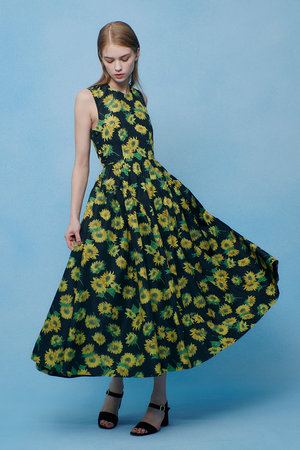 アルアバイル/allurevilleの【予約販売】【LOULOU WILLOUGHBY】サンフラワープリントバッククロスワンピース