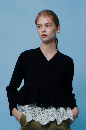 アルアバイル/allurevilleの【予約販売】【LOULOU WILLOUGHBY】レースレイヤーペプラムカーディガン(110300/110303)