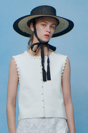 アルアバイル/allurevilleの【予約販売】【LOULOU WILLOUGHBY】クロッシェフラワートリミングプルオーバー(110300/110301)