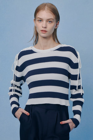 アルアバイル/allurevilleの【予約販売】【LOULOU WILLOUGHBY】レースアップショルダープルオーバー(110300/110301)