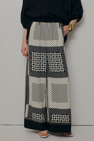 アルアバイル/allurevilleの【予約販売】幾何プリントイージーパンツ(110600/110601)