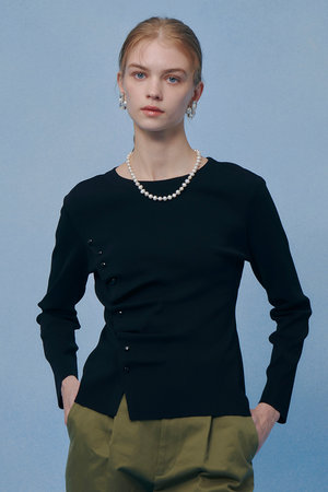 アルアバイル/allurevilleの【予約販売】【LOULOU WILLOUGHBY】ドレープアシメプルオーバー(110300/110301)