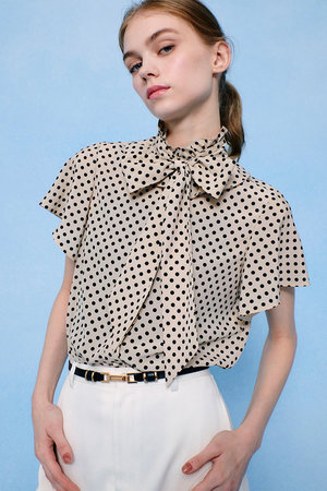 アルアバイル/allurevilleの【予約販売】【LOULOU WILLOUGHBY】デシンドットフレアスリーブブラウス(110400/110402)