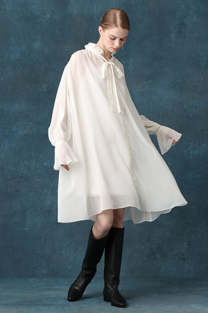アルアバイル/allurevilleの【予約販売】【LOULOU WILLOUGHBY】プリーツディテールシフォンワンピース(110500/110502)