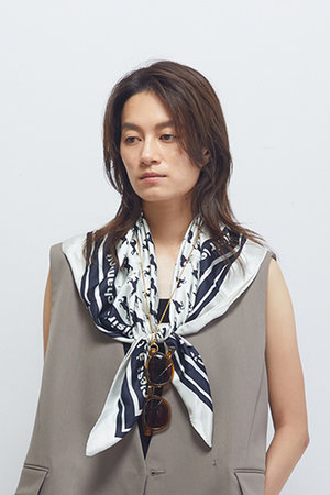 プルミエ アロンディスモン/1er Arrondissementのギャロップスカーフ(140100/140101)