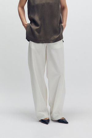 プルミエ アロンディスモン/1er Arrondissementの強撚コットンカーブパンツ(110600/110601)