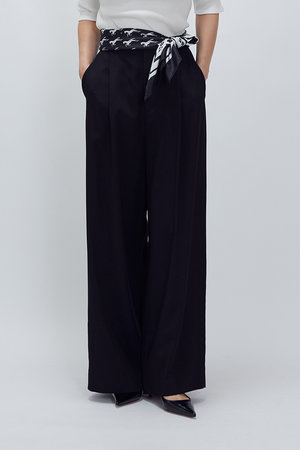 プルミエ アロンディスモン/1er Arrondissementのテンセルワイドパンツ(110600/110601)