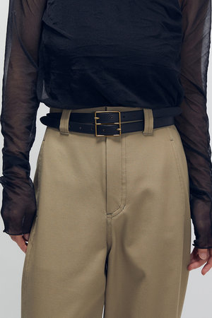 プルミエ アロンディスモン/1er Arrondissementの【ATELIER AMBOISE】レザーベルト(140500/140501)