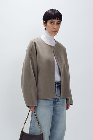 プルミエ アロンディスモン/1er Arrondissementのダブルビーバーコクーンショートコート(110900/110902)