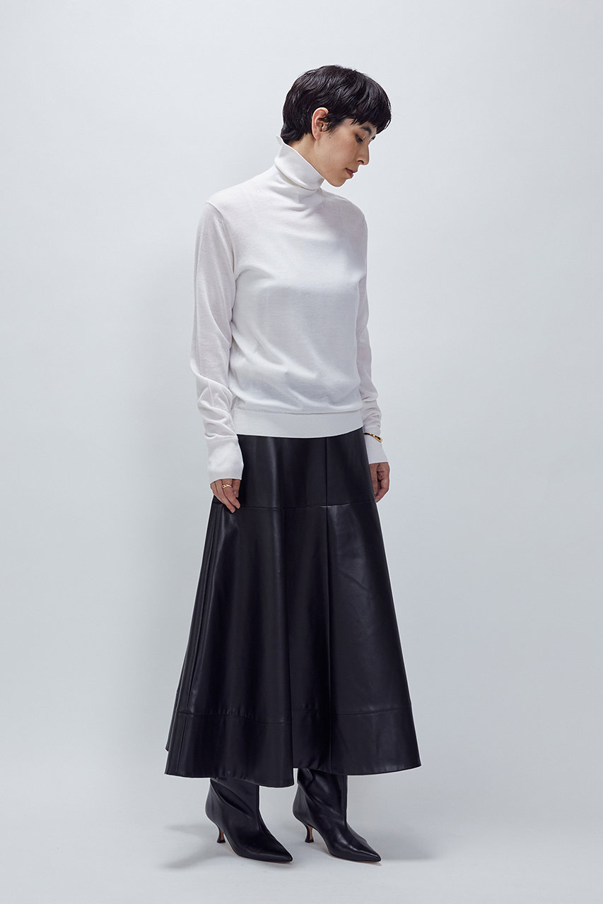 美品✨プルミエ アロンディスモン 1er ボトルネック ウールリブニットセーター 1er Arrondissement（プルミエアロンディスモン）の「フロントラッフル