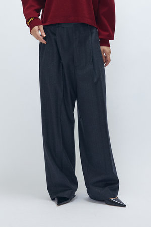 プルミエ アロンディスモン/1er Arrondissementのラメストライプテーパードパンツ(110600/110601)