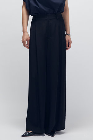 プルミエ アロンディスモン/1er Arrondissementのアセテートツイルワイドパンツ(110600/110601)