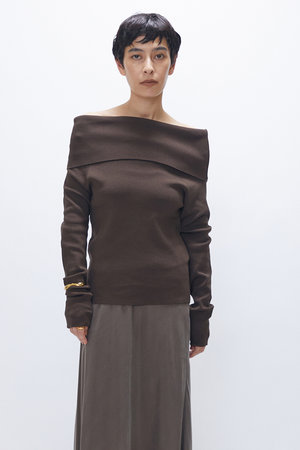 プルミエ アロンディスモン/1er Arrondissementのオフショルダープルオーバー(110300/110301)