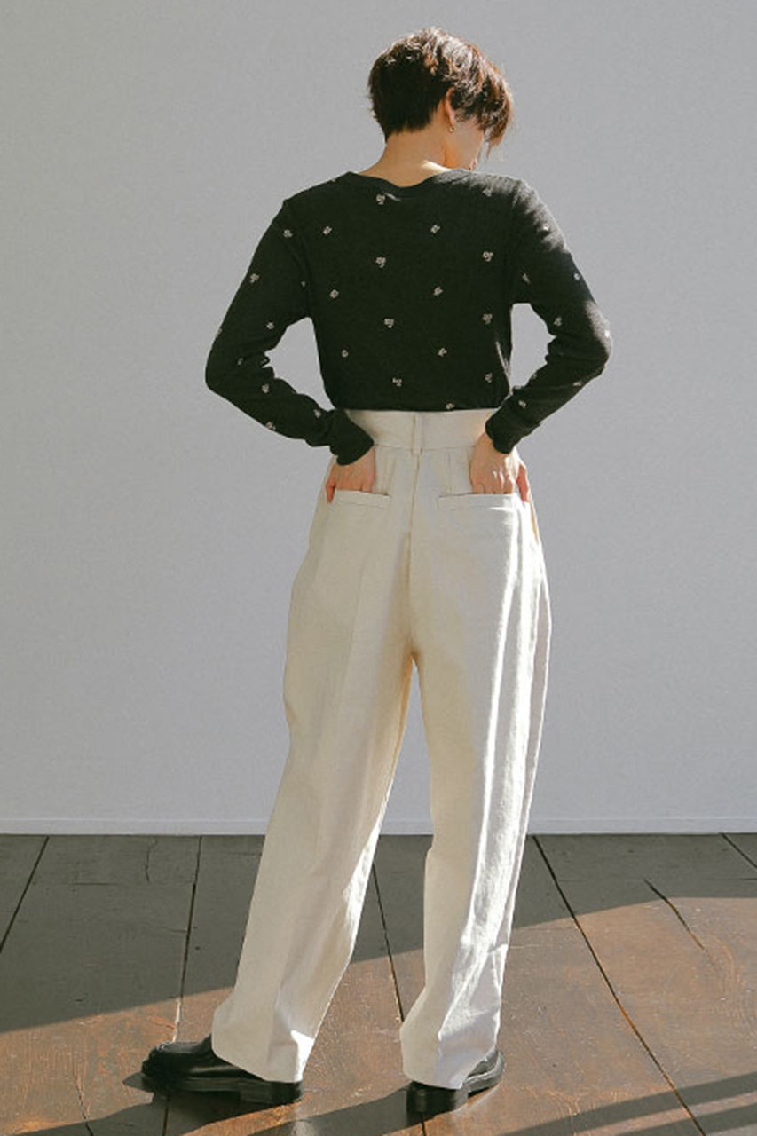 Etre Tokyo エトレトウキョウ ハイウエストタックパンツ ホワイト の通販 Elleshop エル ショップ Etre Tokyo エトレトウキョウ ハイウエストタックパンツ ホワイト の通販 Elleshop エル ショップ