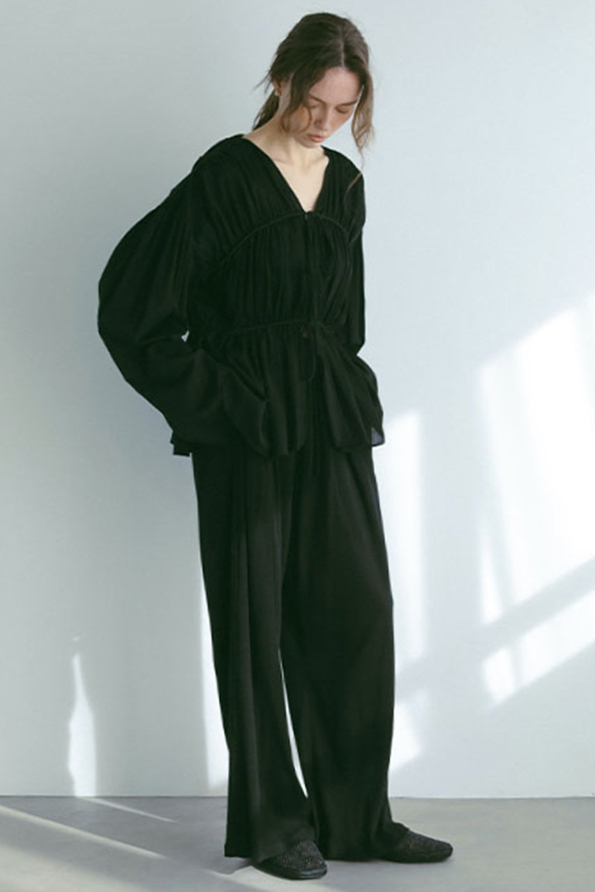 ETRE TOKYO(エトレトウキョウ)｜ギャザーボリュームエアリートップス