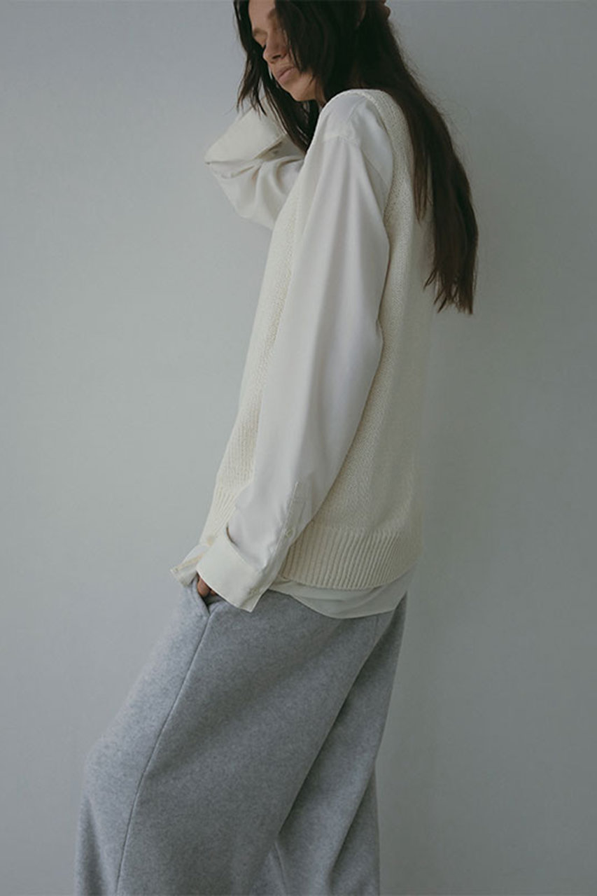 ETRE TOKYO(エトレトウキョウ)｜Vネックスリーブレスニットプル