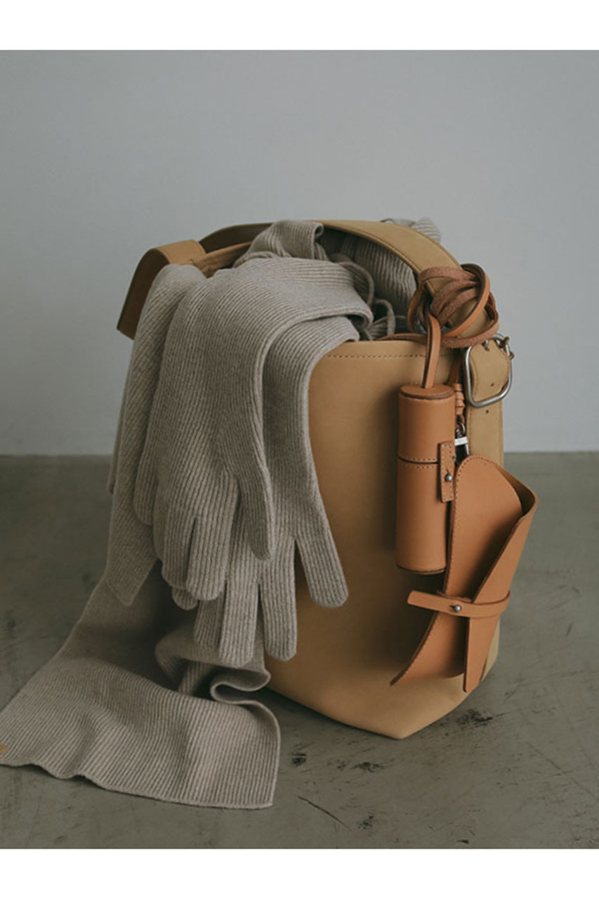 【新品未使用】ETRE TOKYO タンドレザーサングラスケース ブラウン ETRE TOKYO - タンドレザーサングラスケース | ADDICT WEB SHOP