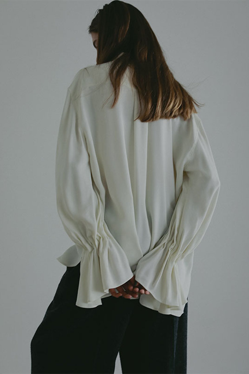 ETRE TOKYO(エトレトウキョウ)｜キャンディースリーブシルキーシャツ