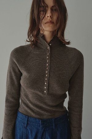 エトレトウキョウ/ETRE TOKYOの2wayコンフィーハイネックニットプルオーバー(110300/110301)