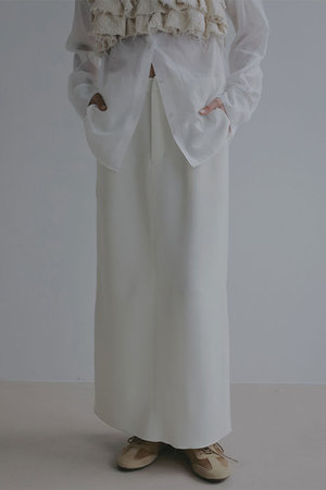 エトレトウキョウ/ETRE TOKYOの【予約販売】ダブルフェイスIラインスカート