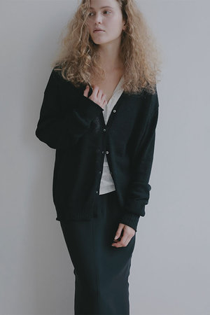 エトレトウキョウ/ETRE TOKYOの【予約販売】リリヤーンリネンVネックカーディガン