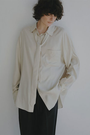 エトレトウキョウ/ETRE TOKYOのキュプラネクタイオーバーサイズシャツ