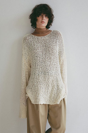 エトレトウキョウ/ETRE TOKYOのスラブヤーンローゲージニットプルオーバー