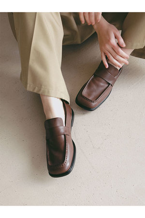 エトレトウキョウ/ETRE TOKYOのソフトレザースクエアローファー(130400/130403)