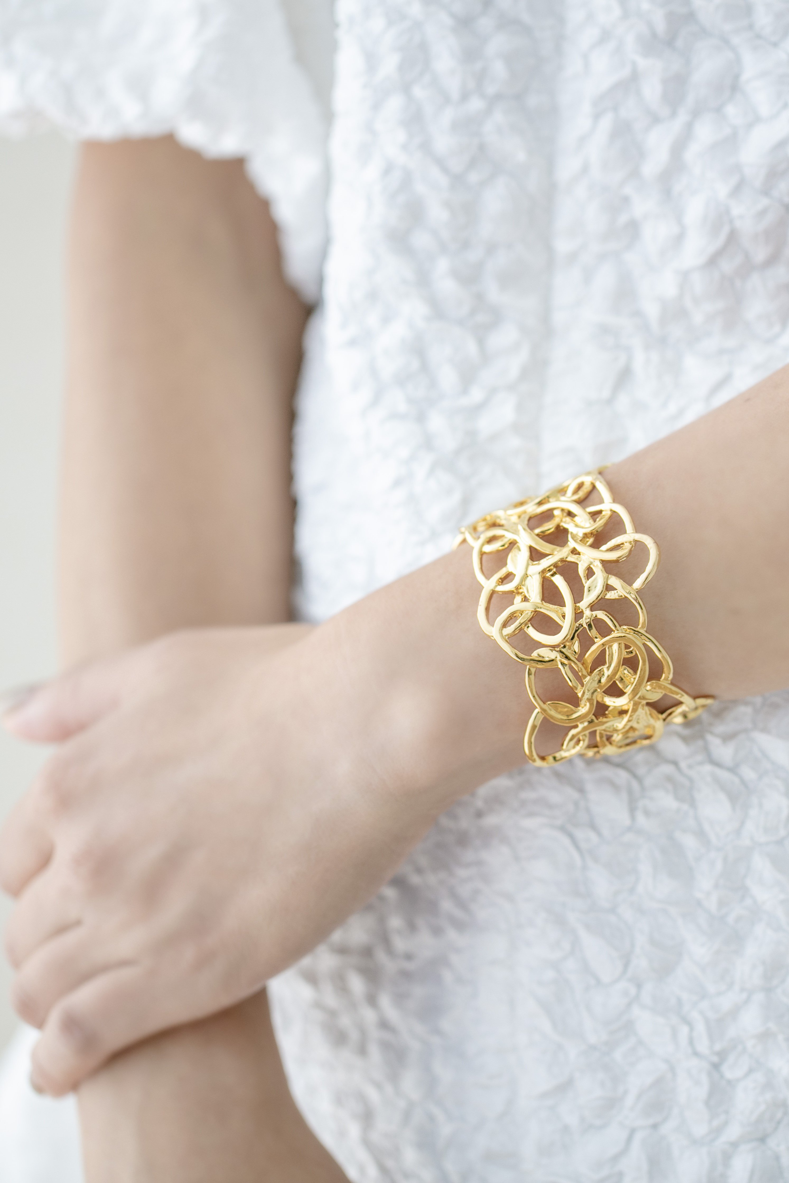 CECILE ET JEANNE(セシル・エ・ジャンヌ)｜フープバングル/ゴールド の