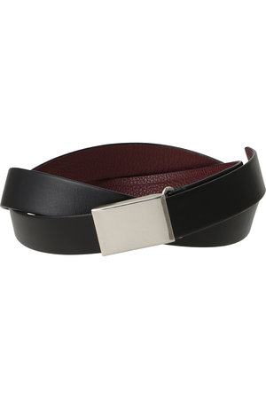 イレーヴ/YLEVEのレザー バックルベルト(140500/140501)