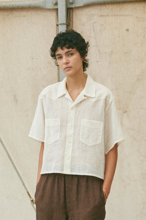 イレーヴ/YLEVEのCOTTON RAMIE VOILE ハンドステッチ シャツ(110400/110402)