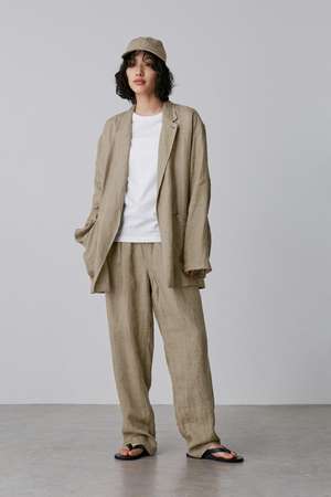 イレーヴ/YLEVEのYLEVE / LINEN POPLIN TROUSERS(110600/110601)