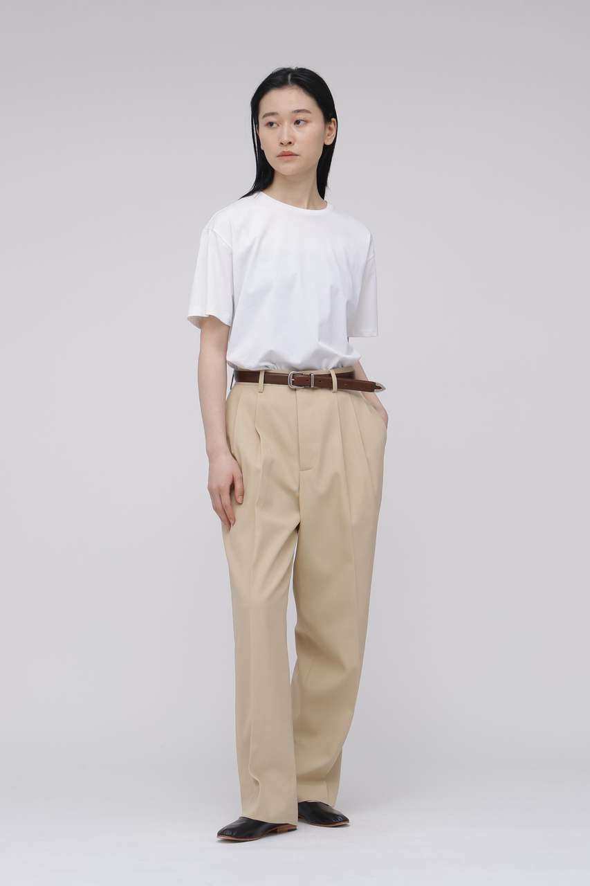 イレーヴ/YLEVEのYLEVE / HIGH TWISTED COTTON GABA TROUSERS(ベージュ/1685140101)
