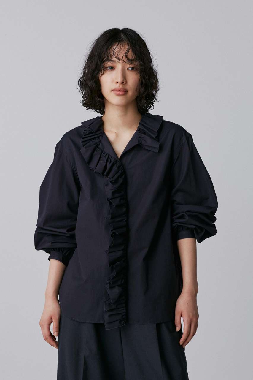 イレーヴ/YLEVEのYLEVE / BOURRIENNE  COTTON TYPEWRITER RUFFLE BLOUSE(ネイビー/1685150110)