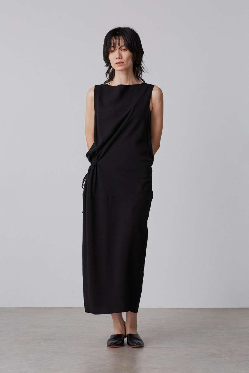 イレーヴ/YLEVEのYLEVE / TENCEL GATHER ONE PIECE(ブラック/1685155066)