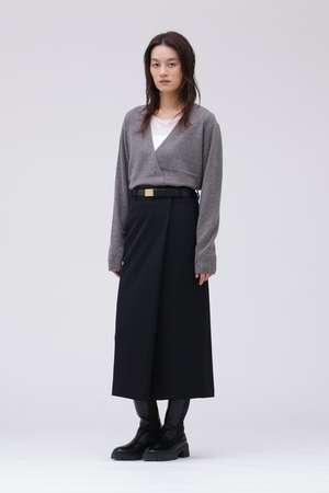 イレーヴ/YLEVEのYLEVE / MERINO WOOL TWILL WRAP SKIRT(110700/110703)