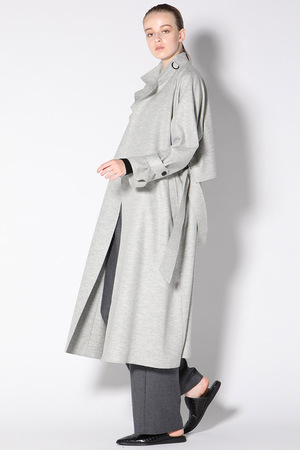 エッセン.ロートレアモン/ESSEN.LAUTREAMONTの強圧縮アクアレジェンドトレンチコート