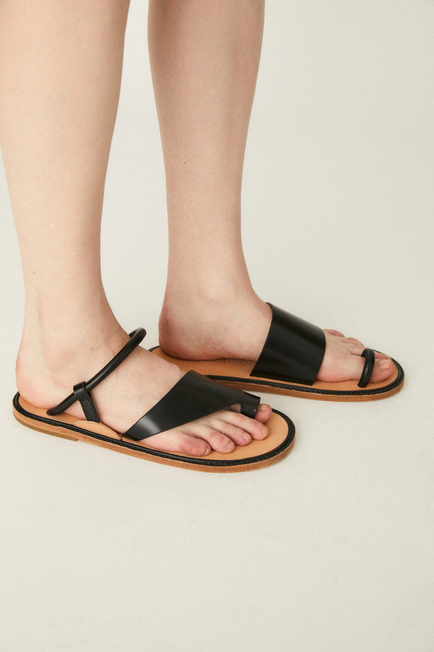 サンダルnagonstans アシンメトリーFlat Sandals - rodrigocassemiro